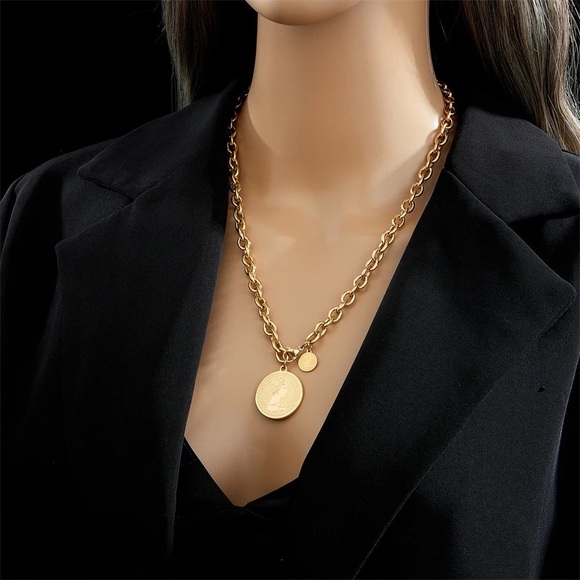 Gold color stainless steel portrait coin necklace - Picture 3 of 5